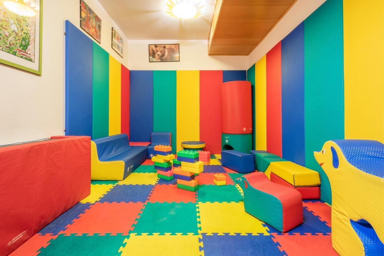 Hotel Alpina Madonna Zewnętrze zdjęcie